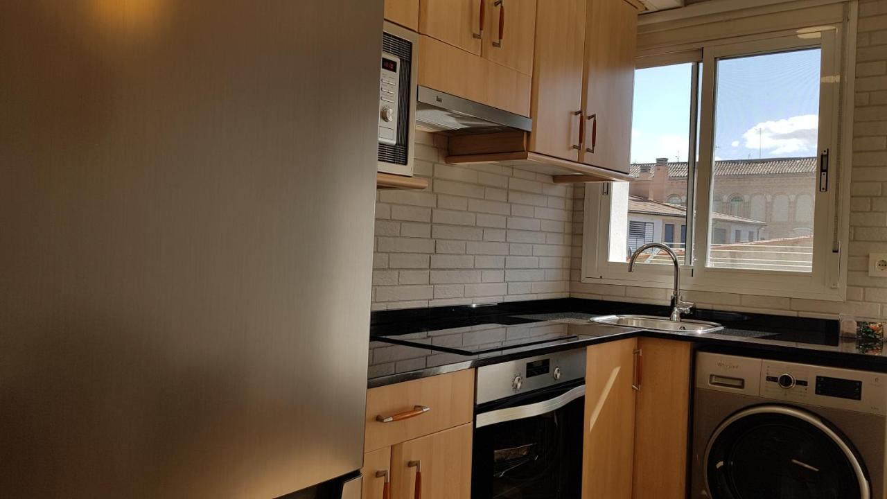 Casco Histórico, con Parking incluido Apartamento Saragoça Exterior foto