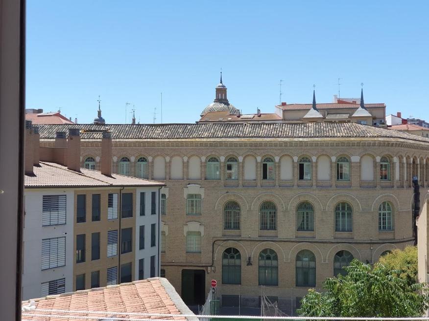 Casco Histórico, con Parking incluido Apartamento Saragoça Exterior foto